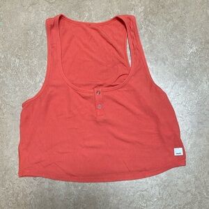 Vuori cove crop tank